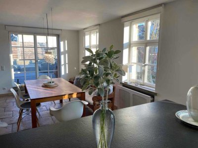 Außergewöhnliche Dachterrassen-Maisonettewohnung mit Galerie in Ilvesheim