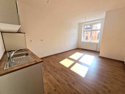 Neu renovierte 2-Zimmer-Wohnung mit Einbauküche Whg. Nr. 5