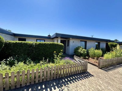 Charmanter Bungalow mit Keller, Garage und Garten – Zuhause mit Potenzial