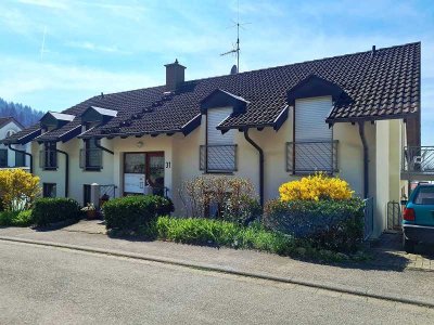 Großzügige 2-Zimmer Wohnung mit Balkon und Terrasse in Sulzburg
