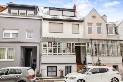 Bremen - Woltmershausen / Zweifamilienhaus mit Modernisierungsbedarf