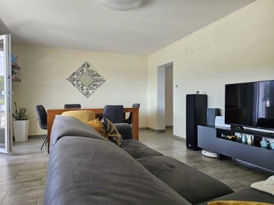 Ihr neues Kapitel beginnt vielleicht hier!
4-Zimmer-Wohnung mit Balkon in ruhiger Lage.