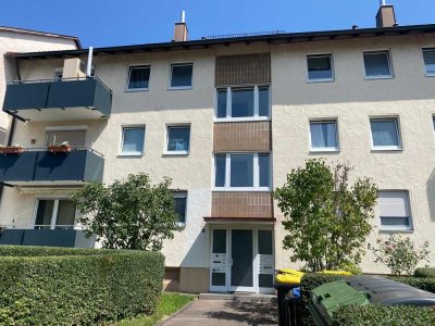 Geschmackvolle, gepflegte 2,5-Raum-Wohnung mit Balkon in Ludwigsburg