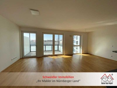 Neuwertige und großzügige 2-Zimmer-Balkon-Wohnung mit moderner Einbauküche in Fürth (3. OG mit Lift)