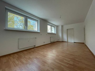 +++ Renovierte Unmöblierte Wohnung in Frankfurt am Main +++