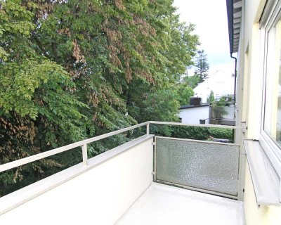WG geeignet - SONNE SATT - MIT ZWEI BALKONEN! Charmante 2-Zimmer-Wohnung in ruhiger Lage!