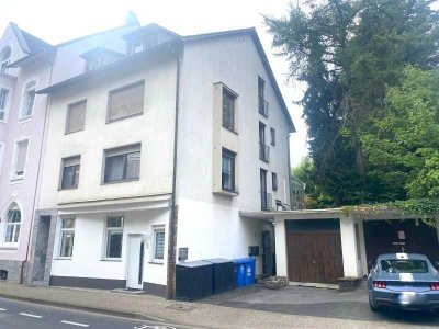 Umfassend saniertes Mehrfamilienhaus mit Garten