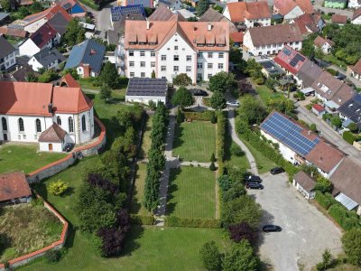 Wohngemeinschaft -Wohnen im Schloß - Exklusiv wohnen im Schloß Weiterdingen Lebens(t)räume auf 500m²