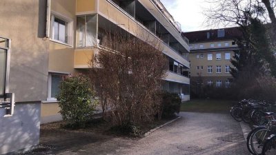 Sehr ruhige 1 Zimmer Wohnung, teilmöbliert Maxvorstadt maklerfrei