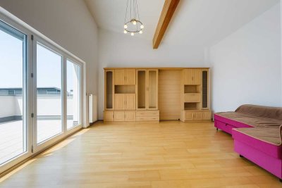 Gepflegte Dachgeschosswohnung mit großzügiger Terrasse und Stellplatz in Waiblingen zu verkaufen.
