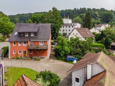 Weingarten - Charmante Maisonettenwohnung in 2-FH! Mit eigenem Grundstück und Nebenflächen...