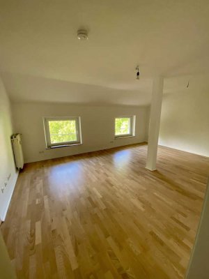Renovierte 3,5-Zimmer Wohnung im Villenviertel Bad Godesberg
