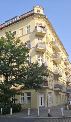 Jugendstil, helle, außergew. 3-Zi-WE mit 2 Bädern, Erstbezug nach Komplettrenov.