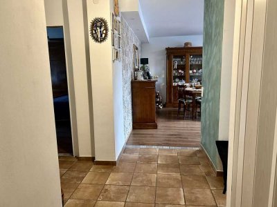 Moderne Eigentumswohnung mit Garage im Stadtzentrum - Ideal für Familien, Singles & Kapitalanleger!