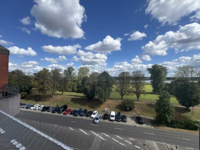 Exklusives Penthouse 3-Zimmer 1. Rheinlinie 2 Terrassen / direkter Rheinblick auf Düsseldorf