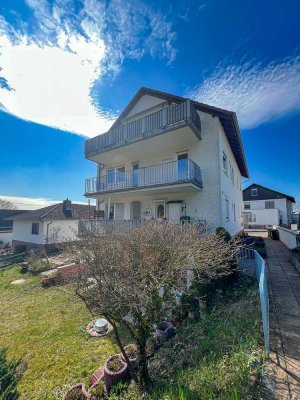 Großzügige 4-ZKB mit Balkon und tollem Ausblick