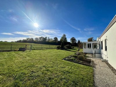 RESERVIERT- OHNE MAKLERPROVISION - Bungalow mit unverbaubarem Blick auf Landschaftsschutzgebiet