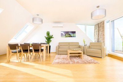 Exklusive Dachgeschosswohnung mit 2 Terrassen nahe Augarten – Ruhelage &amp; Fernblick