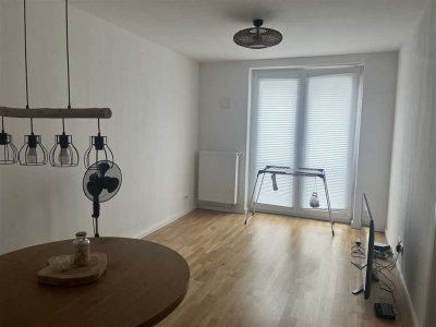 helle und moderne Wohnung in zentraler Lage in Pinneberg zu mieten