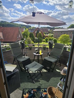 Helle 3-Zimmer-Dachgeschosswohnung mit Balkon, Carport und schönem Ausblick in Werther (Westf.)