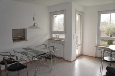 Wohnen in Tennenlohe - helle voll möblierte 2-Zimmer-Wohnung mit Balkon