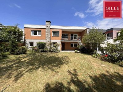 Neuss-Pomona: Großes Einfamilienhaus in familienfreundlicher u. stadtnaher Lage, sofort frei !!!