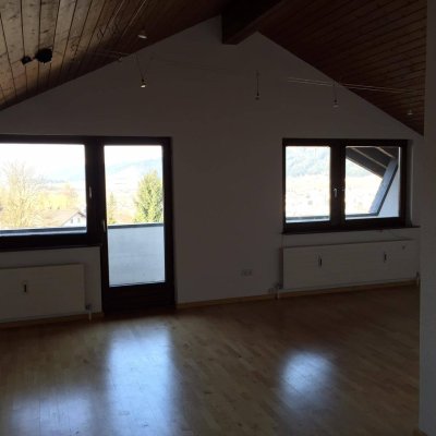 Geräumige 5-Zimmer Wohnung mit Balkon in Schwaz