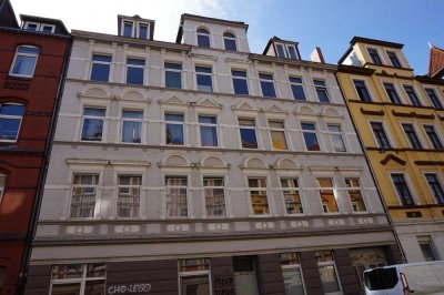 Sanierte Wohnung  WG geeignet