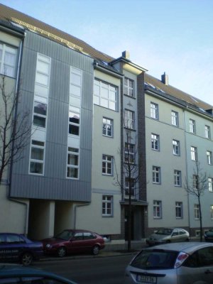 +++ knapp 6% Mietrendite! +++ 4-Zimmer-Maisonette-Wohnung mit Balkon und Stellplatz +++