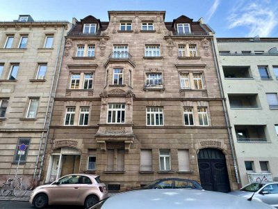 Attraktive 3-Zimmer-Dachgeschosswohnung im Altbau – frisch renoviert – Nähe Stadtpark Fürth