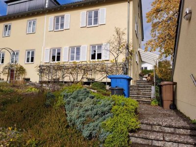 Attraktives Doppelhaus mit sieben Zimmern und Einbauküche im Zentrum von Rottweil