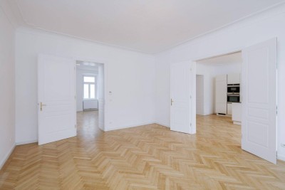 Stilvolle Altbau Wohnung 106m² 3.Liftstock in Toplage 1070 Wien !