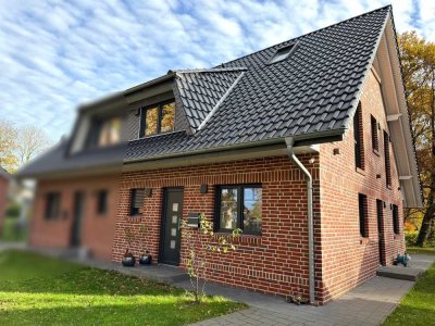 Energieeffizient & stilvoll – moderne Doppelhaushälfte mit sechs Zimmern und Garten in Sauensiek ***