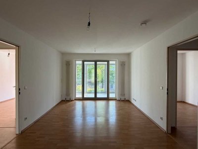 Helle Familienwohnung mit Wintergarten und zwei Bädern!
