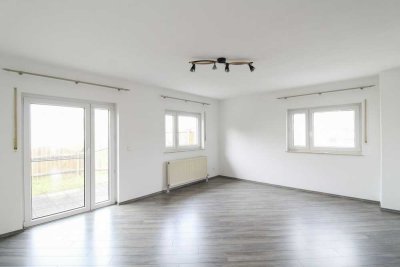 Oberhohndorf + Doppelhaushälfte + sofort beziehbar + 2 Terrassen + Garage + neu renoviert