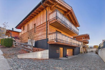 Alpine Eleganz trifft majestätische Aussicht – Exklusives Luxus-Chalet mit Panoramablick