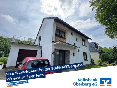 Freistehendes Einfamilienhaus
 mit vermieteter Einliegerwohnung