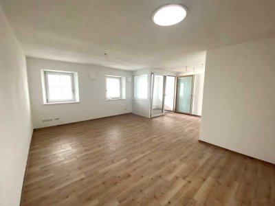 Neubau: exklusive 2-Zimmer-Wohnung mit Loggia