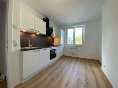 Frisch sanierte 2-Zimmer-Wohnung mit EBK im Kreuzviertel – ideal für Studierende