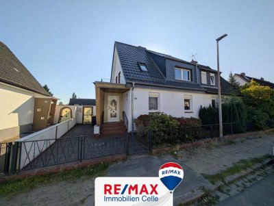 Charmante Doppelhaushälfte mit Wintergarten, Garten und viel Potenzial in ruhiger Lage! (MA-1020-96)