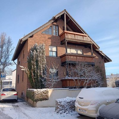 Schicke 2-Zimmer-Wohnung mit Balkon im 1. OG in Brühl