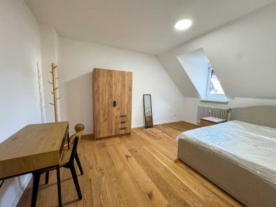 Voll ausgestattetes WG-Zimmer mit Küche und Internet