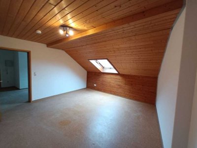 H- 41002 - Dachgeschosswohnung mit Einbauküche im Stadtzentrum