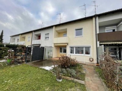 Reihenmittelhaus mit Garage in zentraler Lage - 637