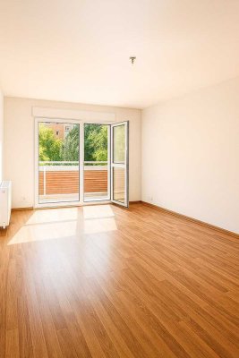 Bezugsfertige 2-Zimmer Wohnung in Berlin Friedrichsfelde – Balkon – Nähe HWR