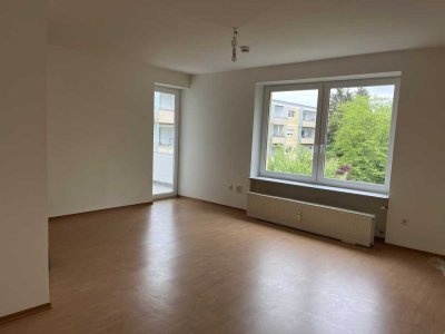 helle 1-Zimmer Wohnung mit EBK in Passau zu vermieten