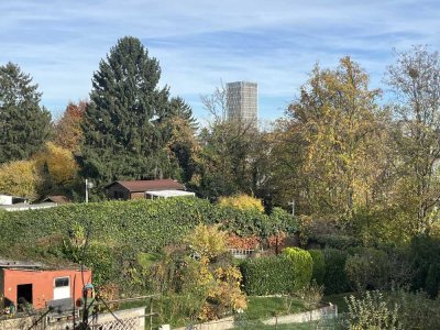 Helle 2-Zimmer-Wohnung mit überdachtem Balkon in ruhiger Nebenstraße von Bonn-Kessenich
