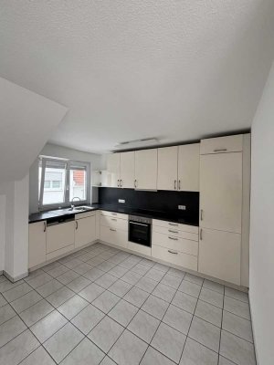 Modernes Penthouse mit Balkon & TG-Stellplatz – 3-ZKB in Neuhofen