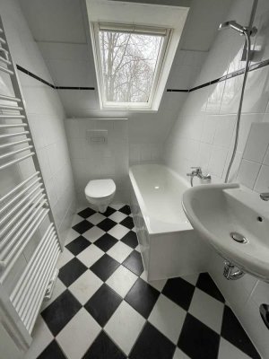 Frisch renovierte   3 ZKB Wohnung !