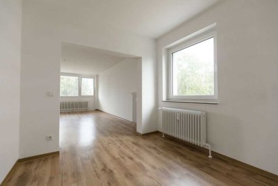 Geräumige und sanierte 2,5 Zimmer Wohnung mit neuem Tageslichtbad